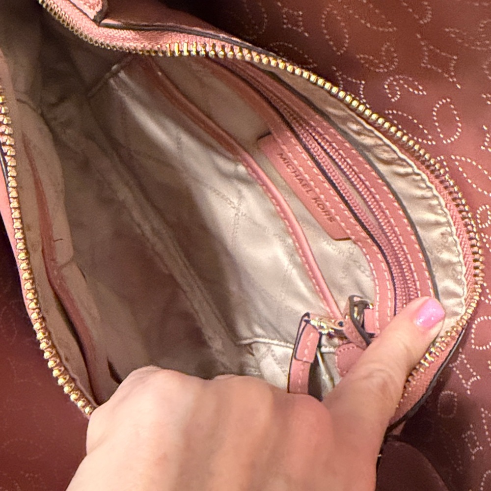 Michael Kors Mercer Gallery purse - Picture 6 of 10